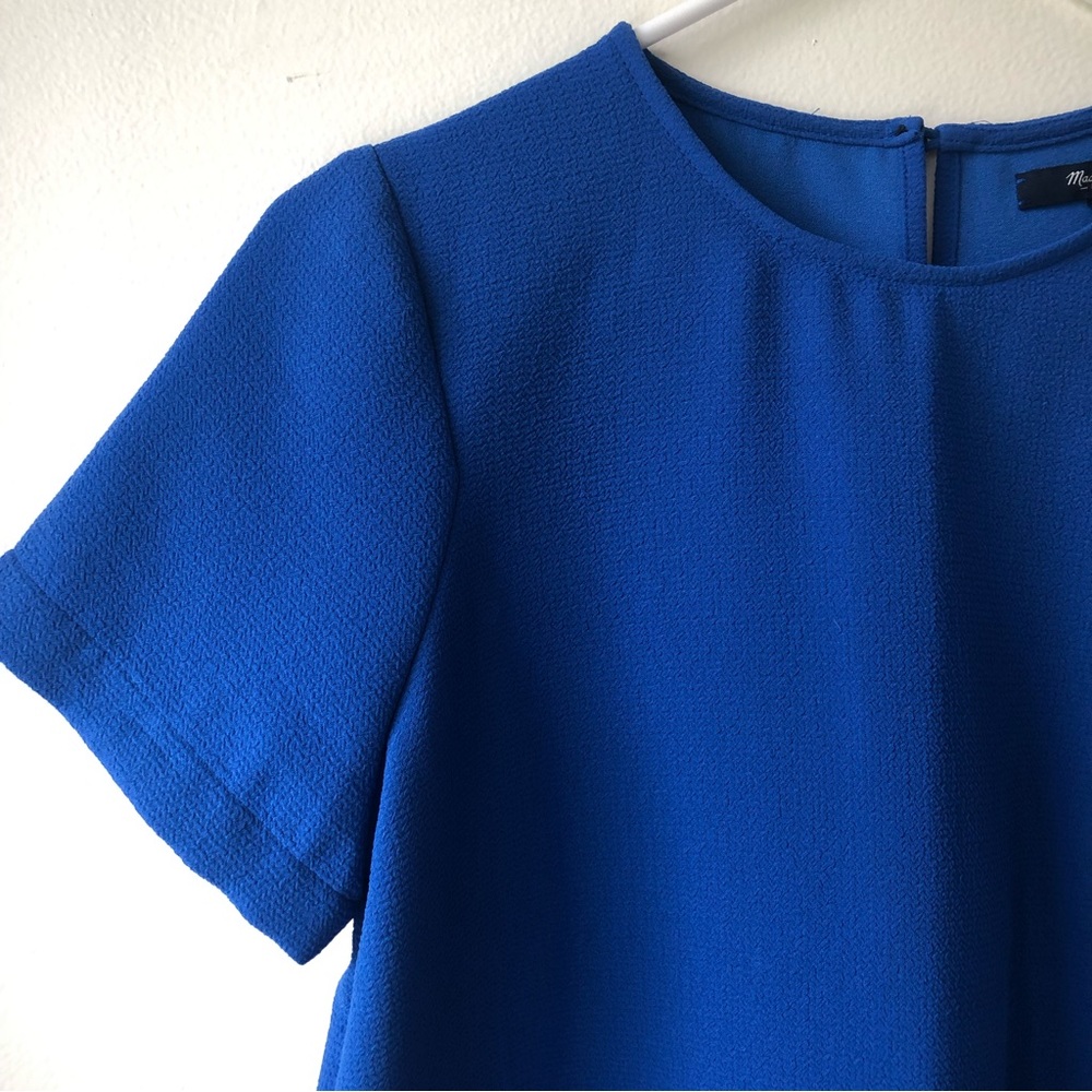 Madewell vibrant blue shirt, size small.